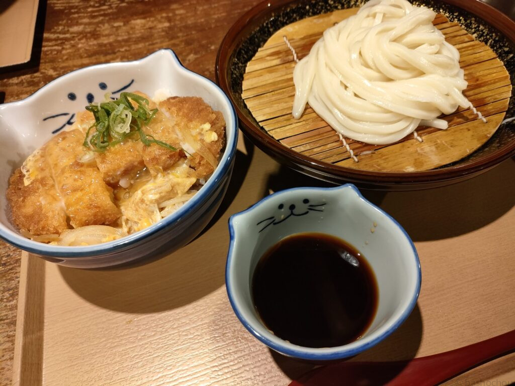 のらや