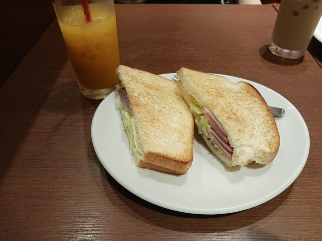 プロムナードカフェ